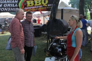 BBQ HresJ 013 IMG 0430
