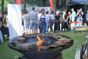 BBQ HresJ 027 IMG 0464